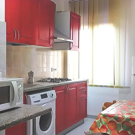 Lovely In With Kitchen Apartment *